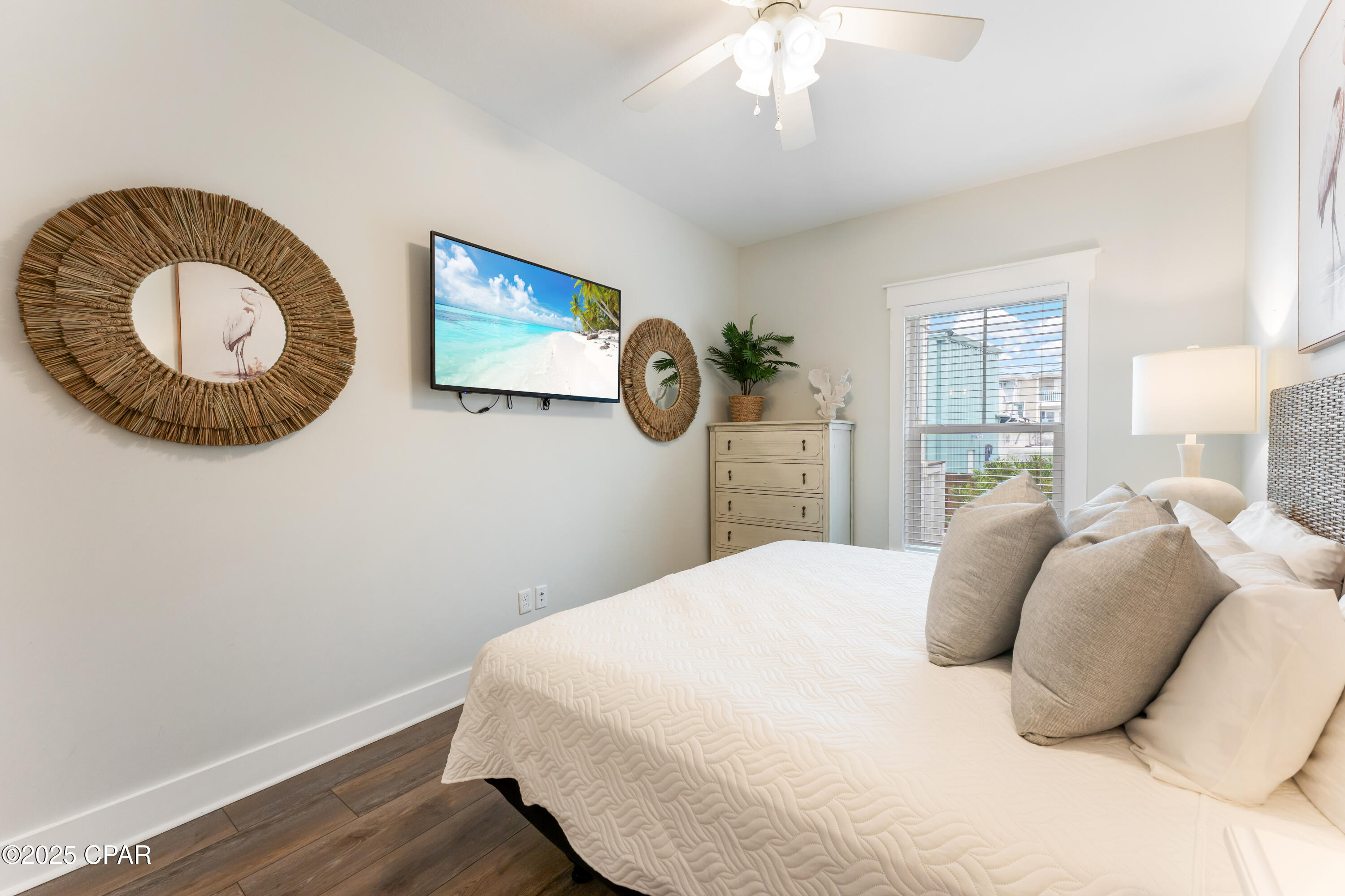 Image 15 For 101 S 42nd Street E