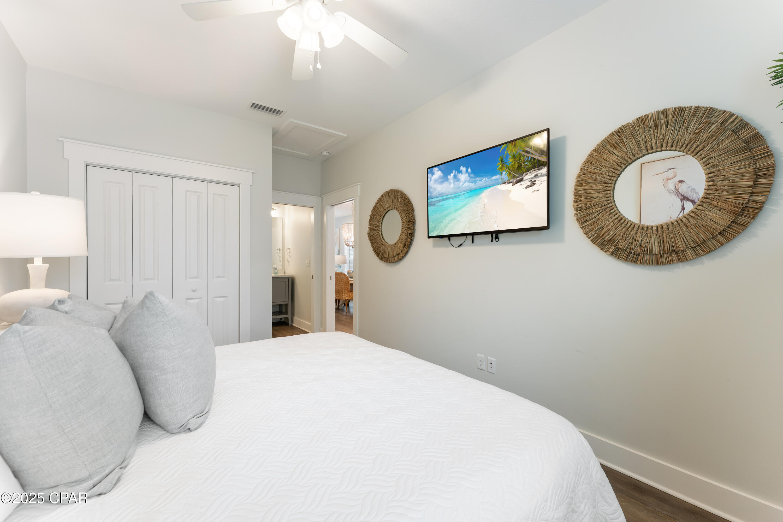 Image 16 For 101 S 42nd Street E