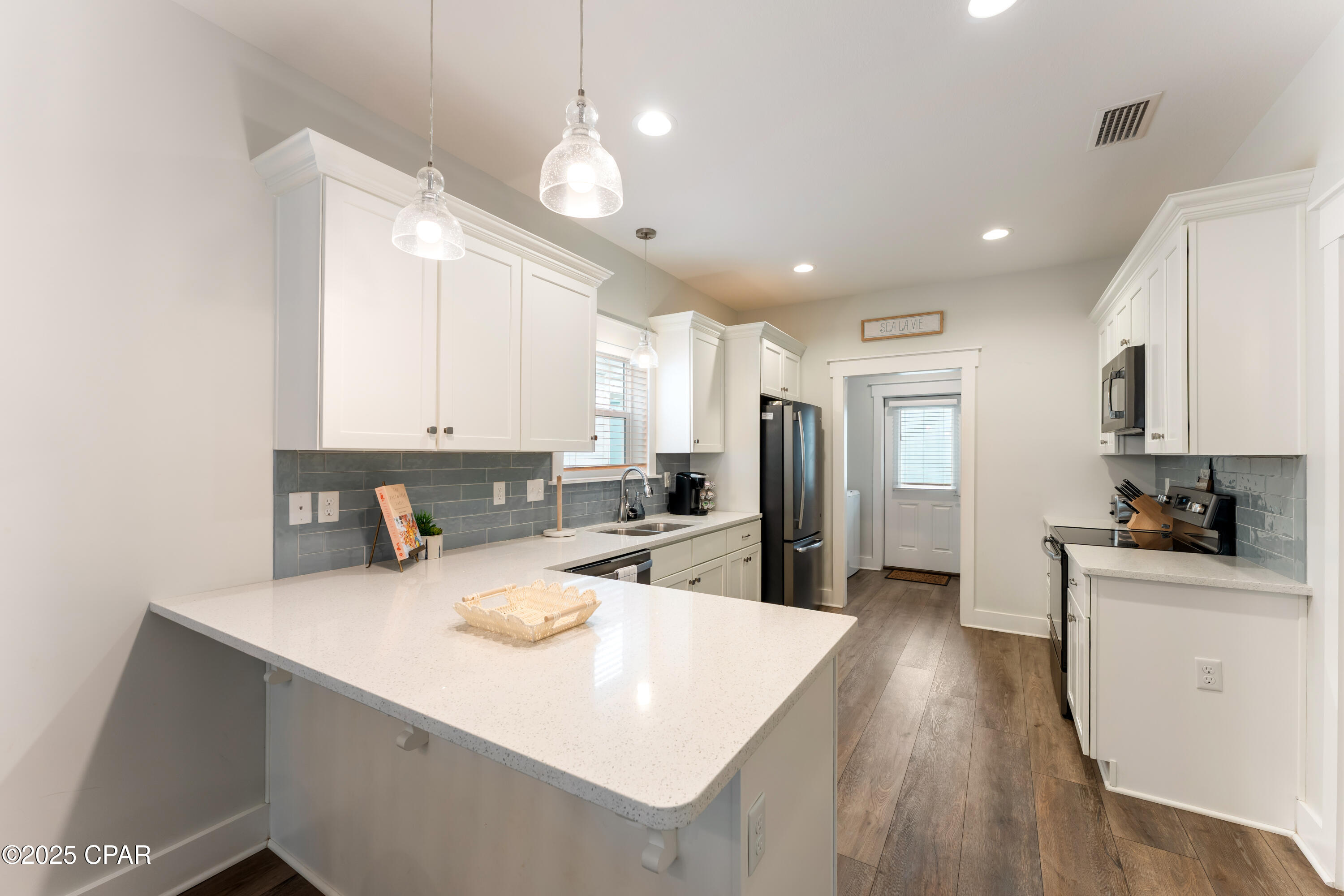 Image 6 For 101 S 42nd Street E