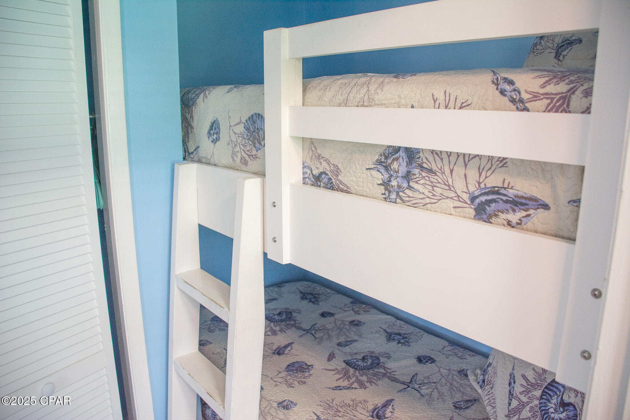 Image 21 For 5216 Beach Drive