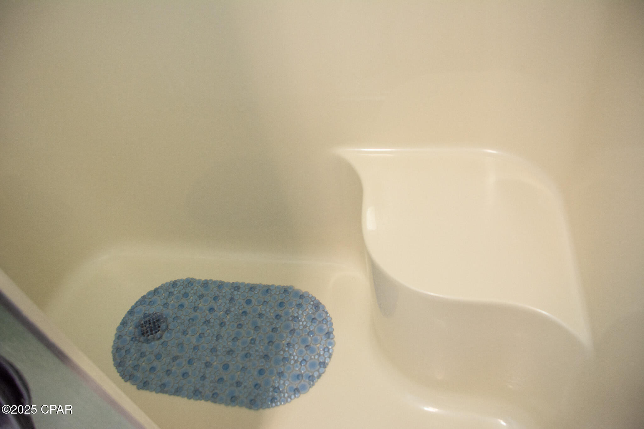 Image 23 For 5216 Beach Drive