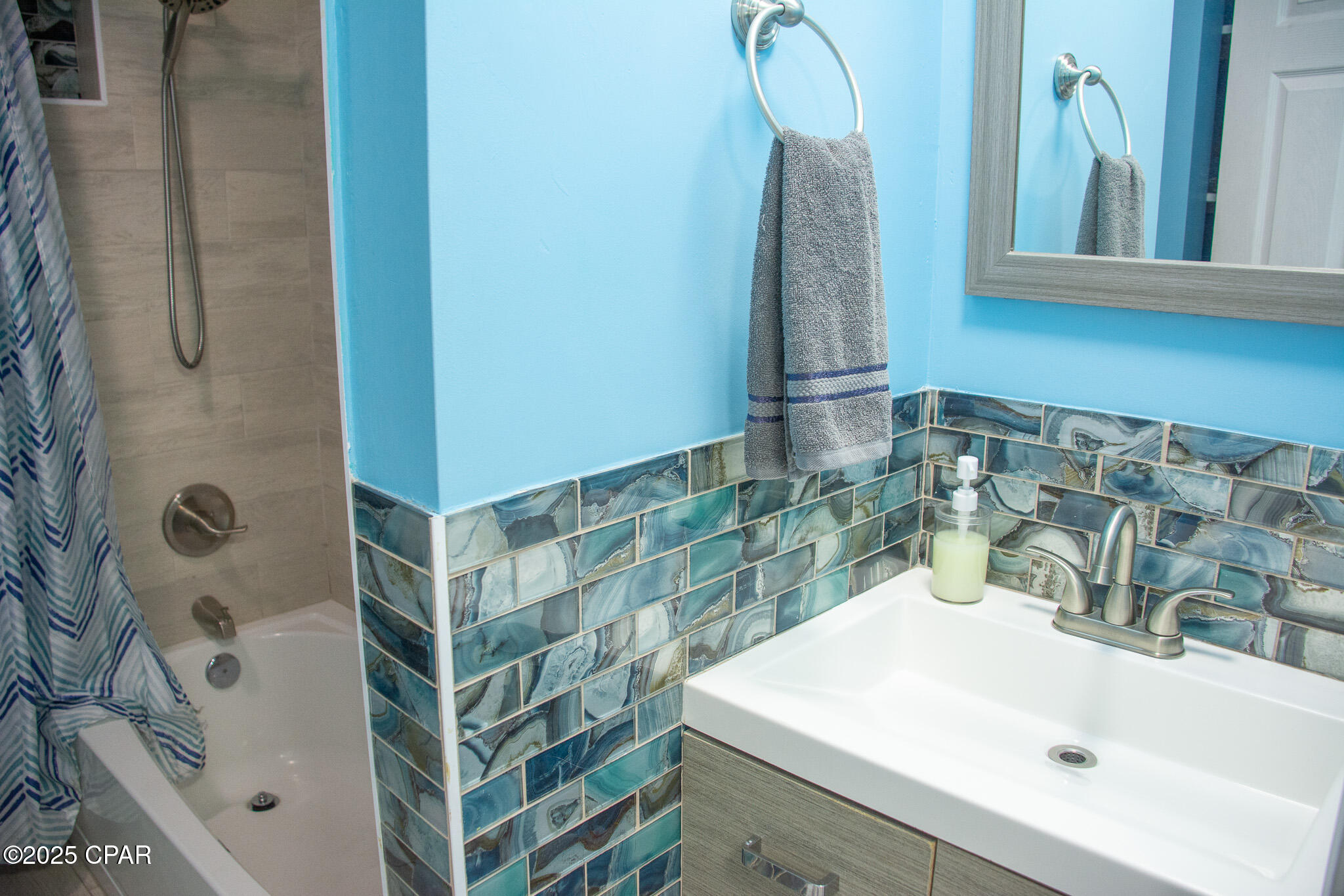 Image 33 For 5216 Beach Drive