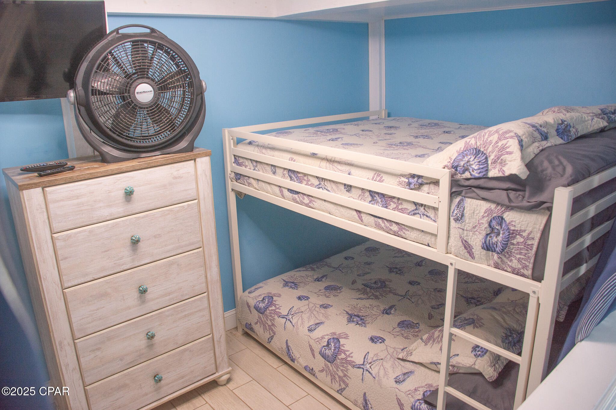 Image 37 For 5216 Beach Drive