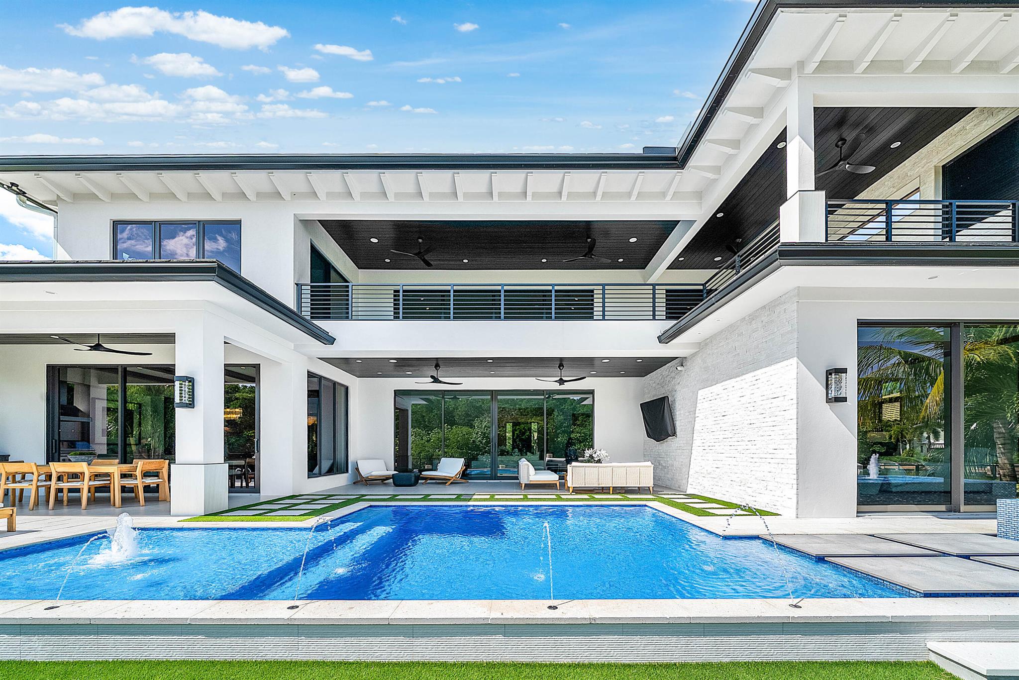 Homes for sale in Boca Raton, FL | 1560 Sw 6Th Avenue Sw, Boca Raton, FL 33486 | MLS# R11131610