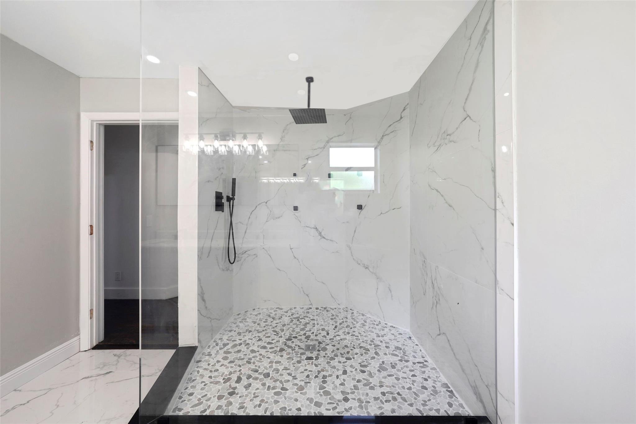 Homes for sale in Davie, FL | 2687 Oak Park Cir, Davie, FL 33328 | MLS# F10530336