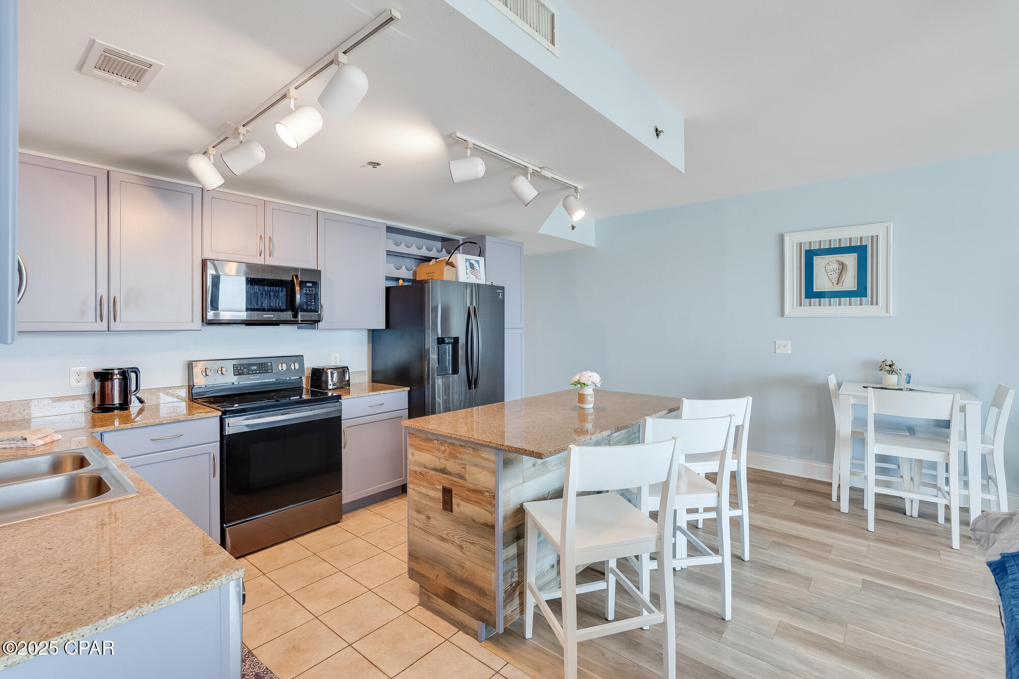 Image 16 For 9860 Thomas Drive  1513