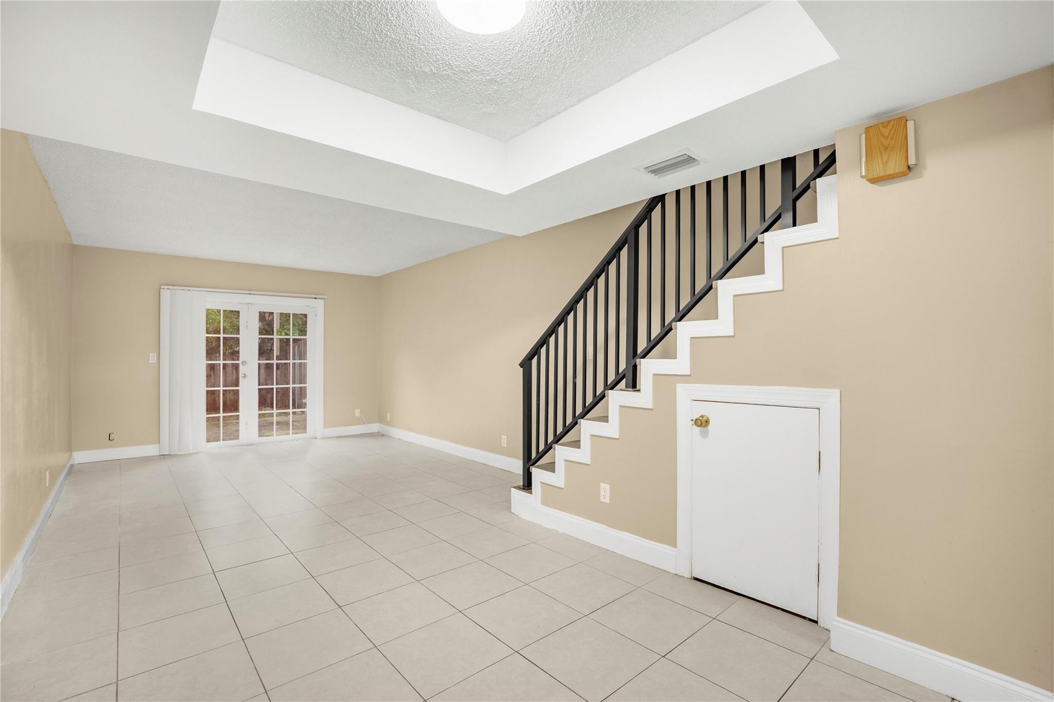 Homes for sale in Davie, FL | 6111 Sw 42nd Ct, Davie, FL 33314 | MLS# F10531357