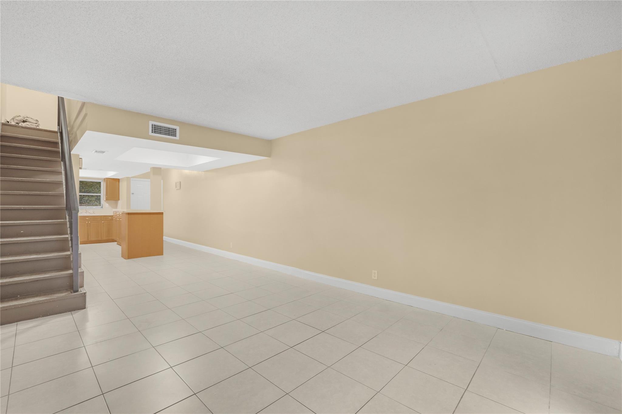 Homes for sale in Davie, FL | 6111 Sw 42Nd Ct, Davie, FL 33314 | MLS# F10531357