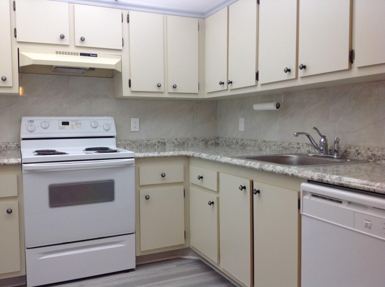 Homes for sale in Coconut Creek, FL | 1805 Eleuthera Pt #J2, Coconut Creek, FL 33066 | MLS# F10531344