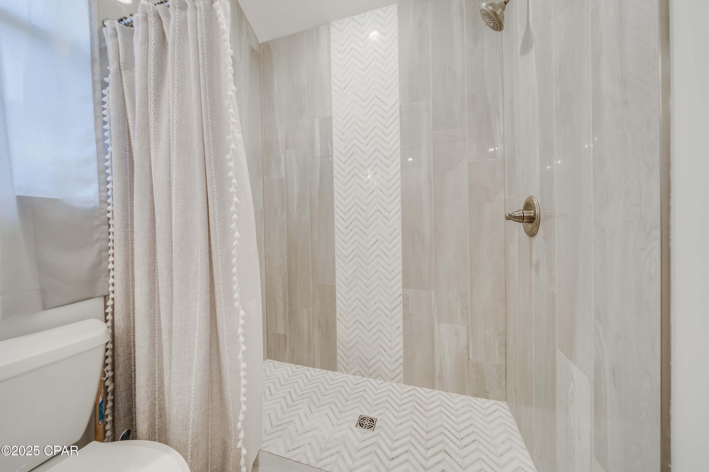 Image 32 For 3808 Biltmore Drive