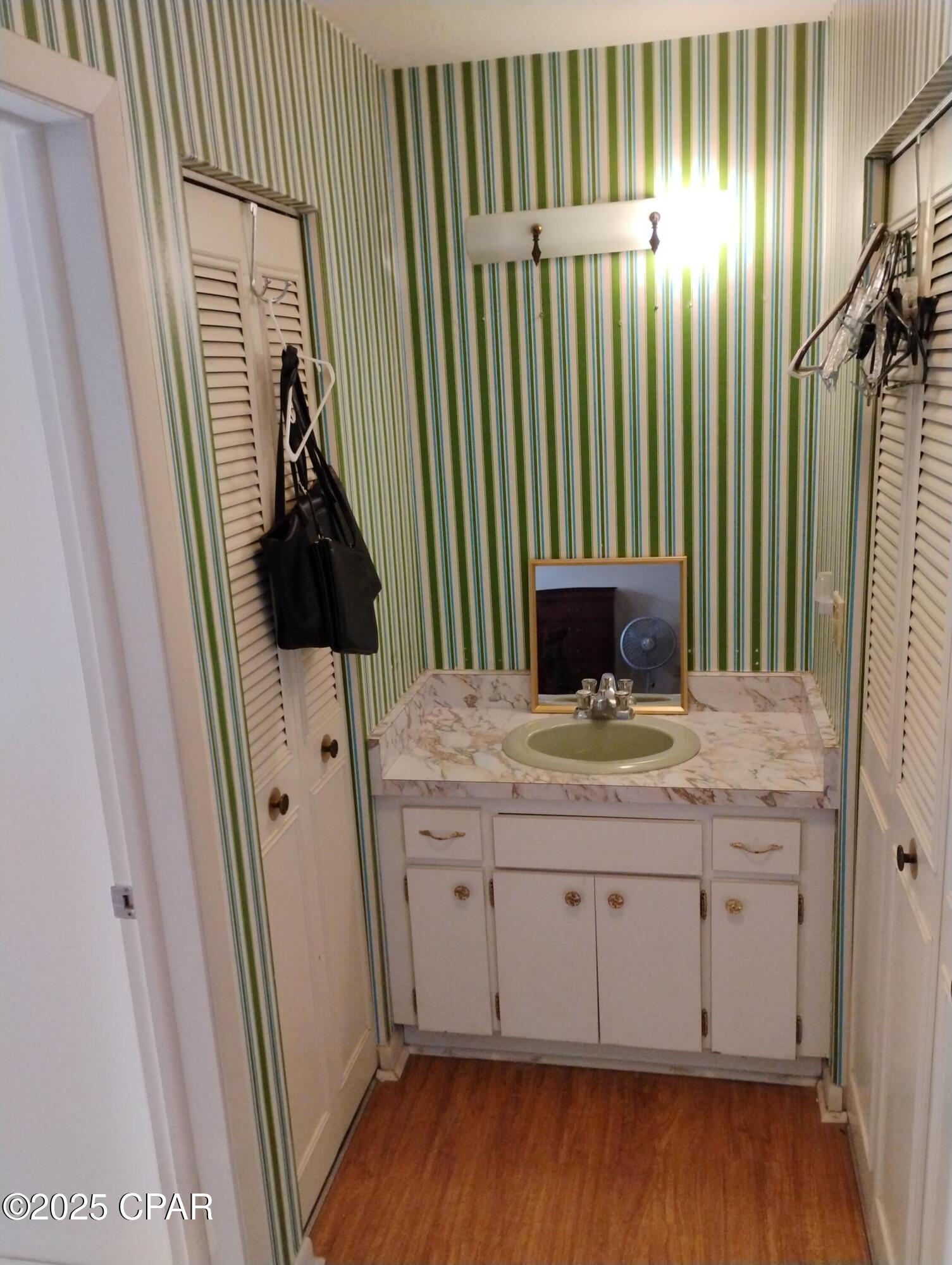 Image 17 For 2056 Sunny Hills Boulevard