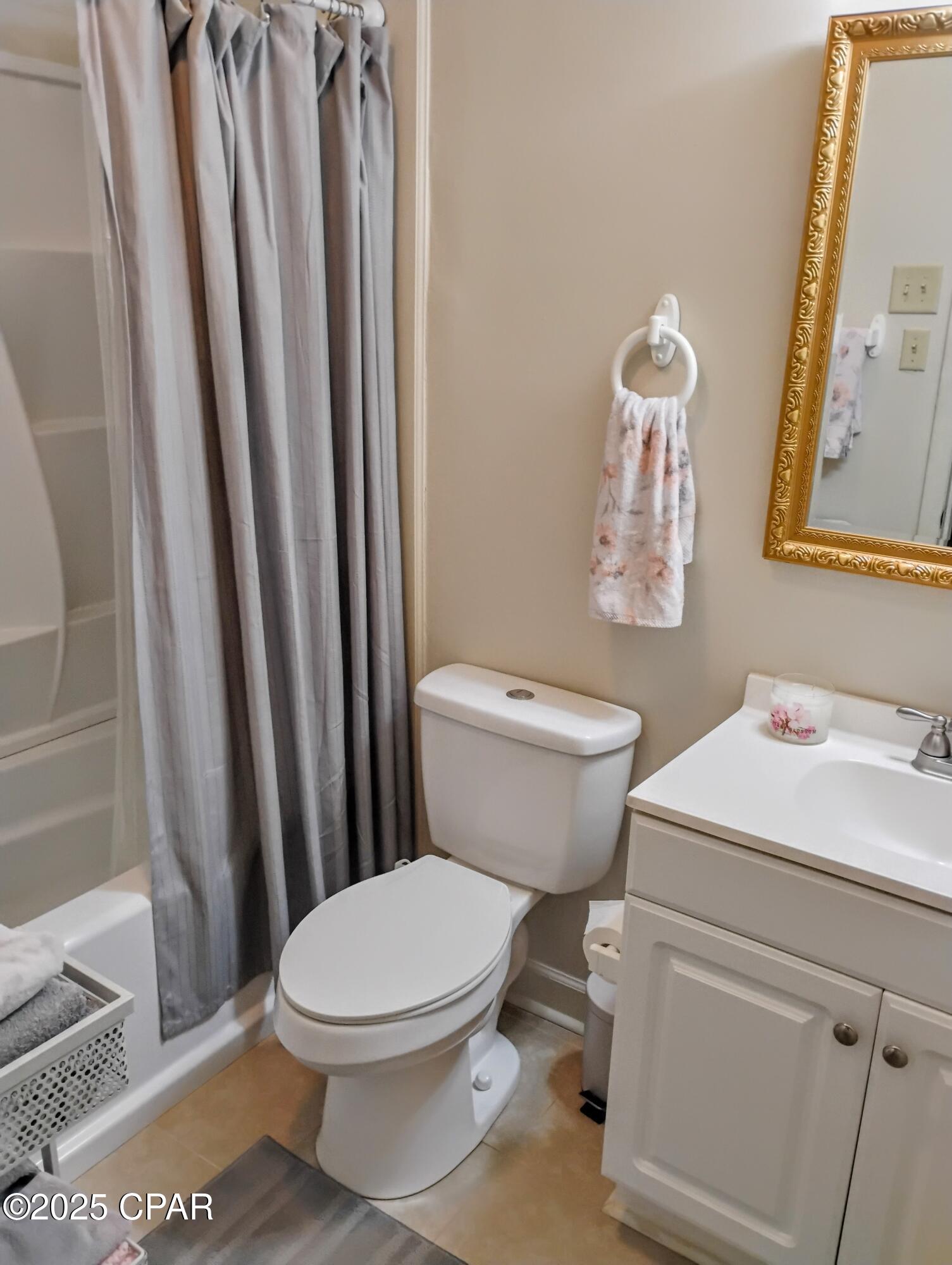 Image 18 For 2056 Sunny Hills Boulevard