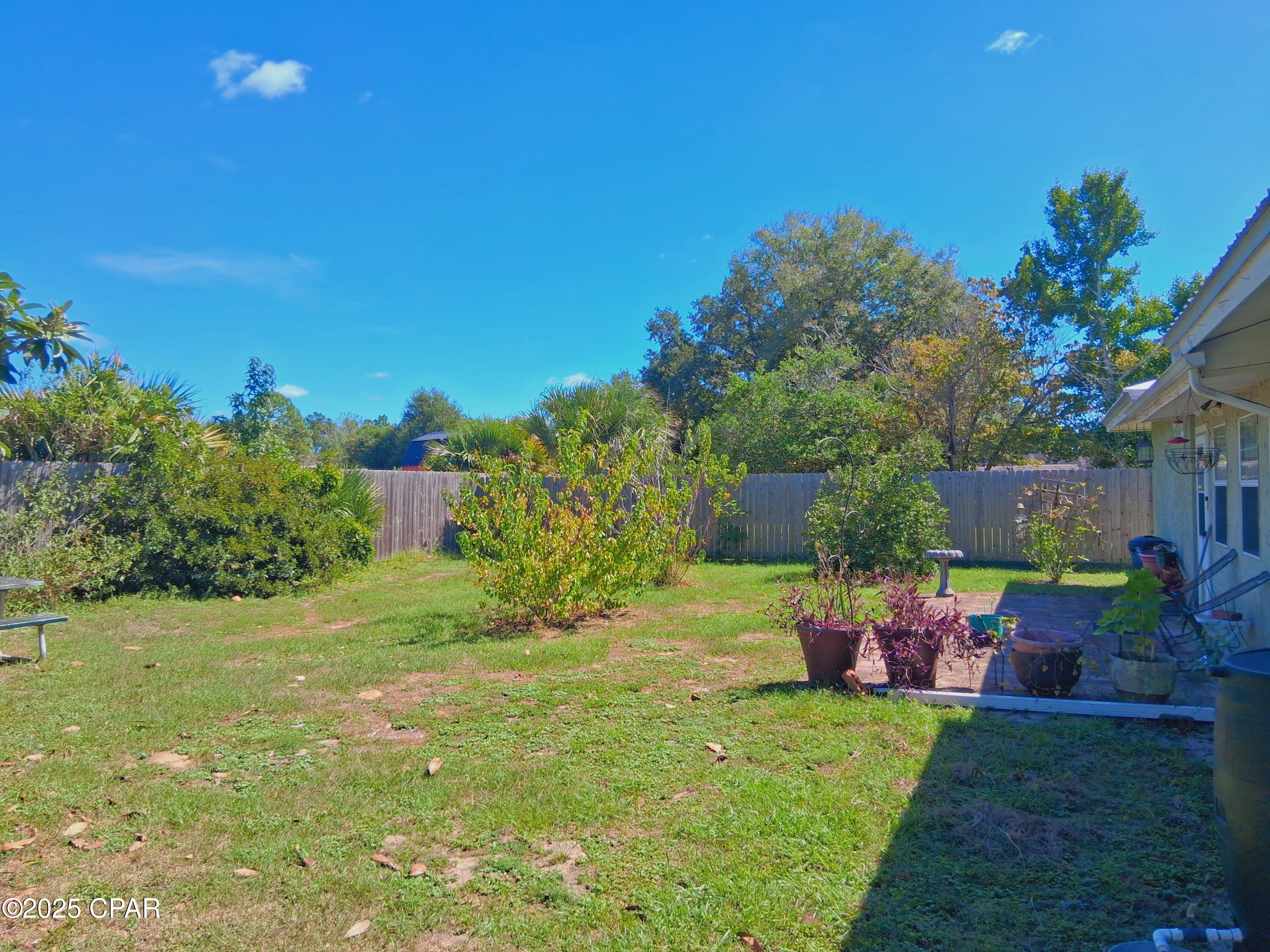 Image 21 For 2056 Sunny Hills Boulevard