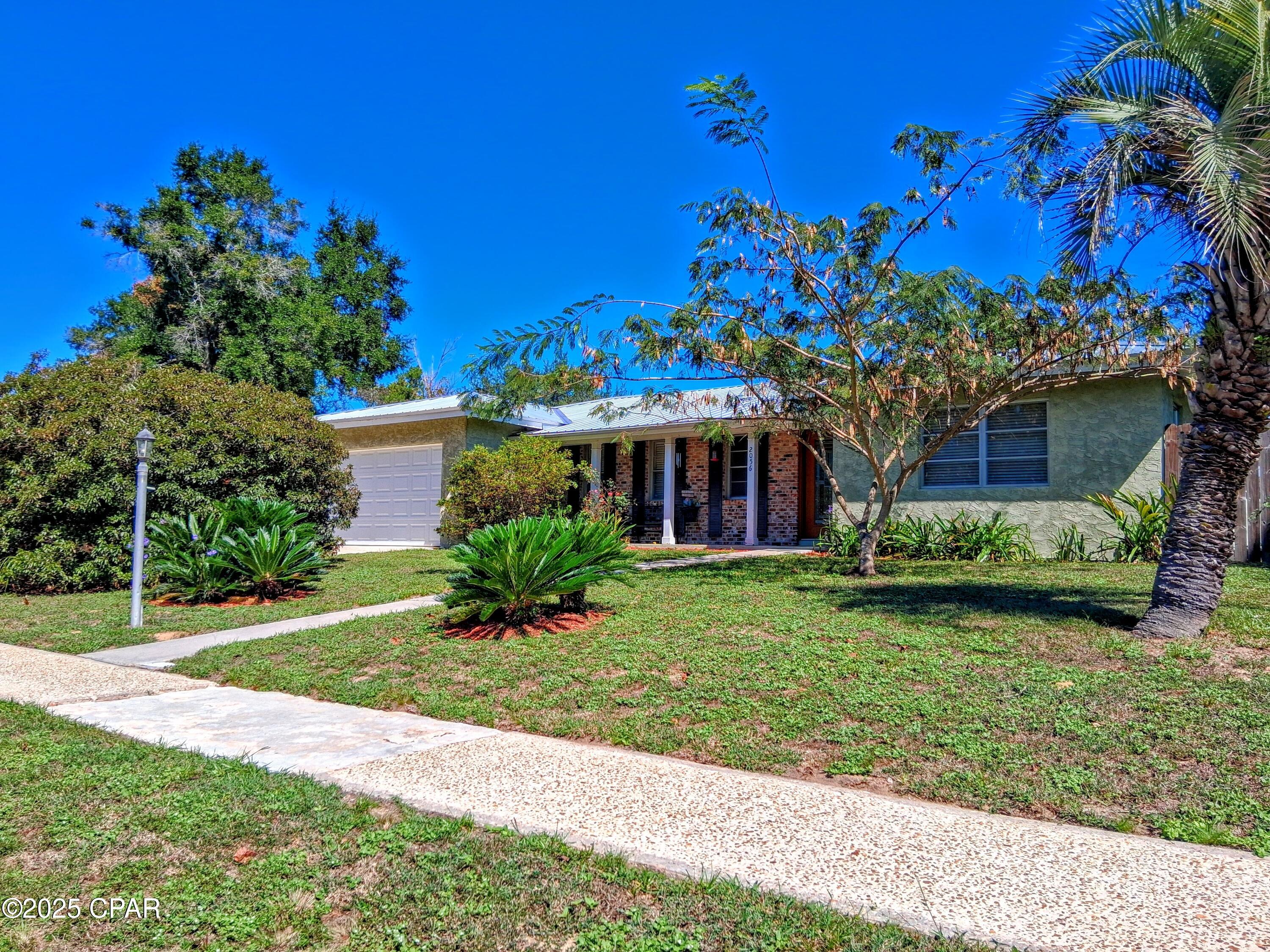 Image 3 For 2056 Sunny Hills Boulevard