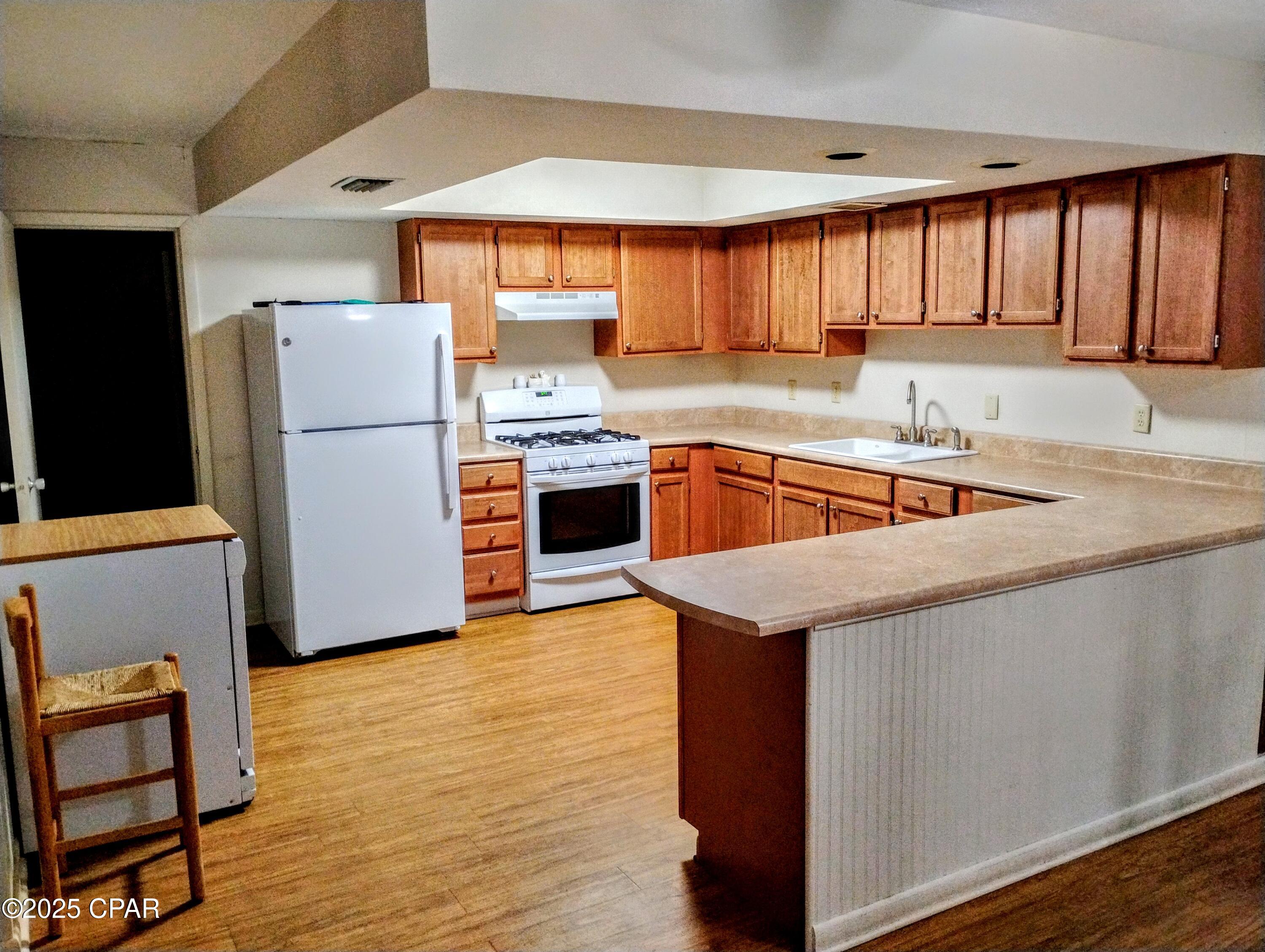 Image 5 For 2056 Sunny Hills Boulevard