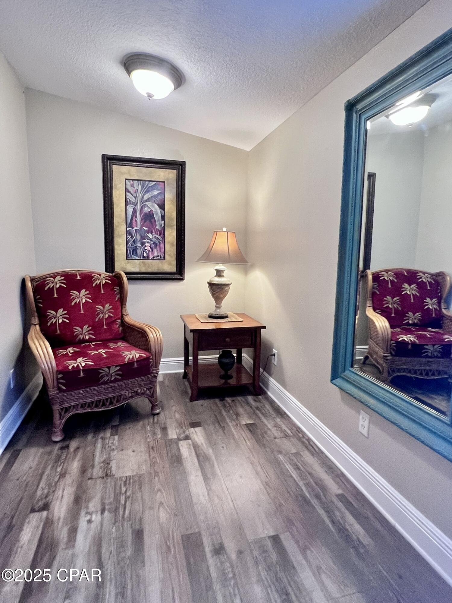 Image 33 For 106 Robin Lane