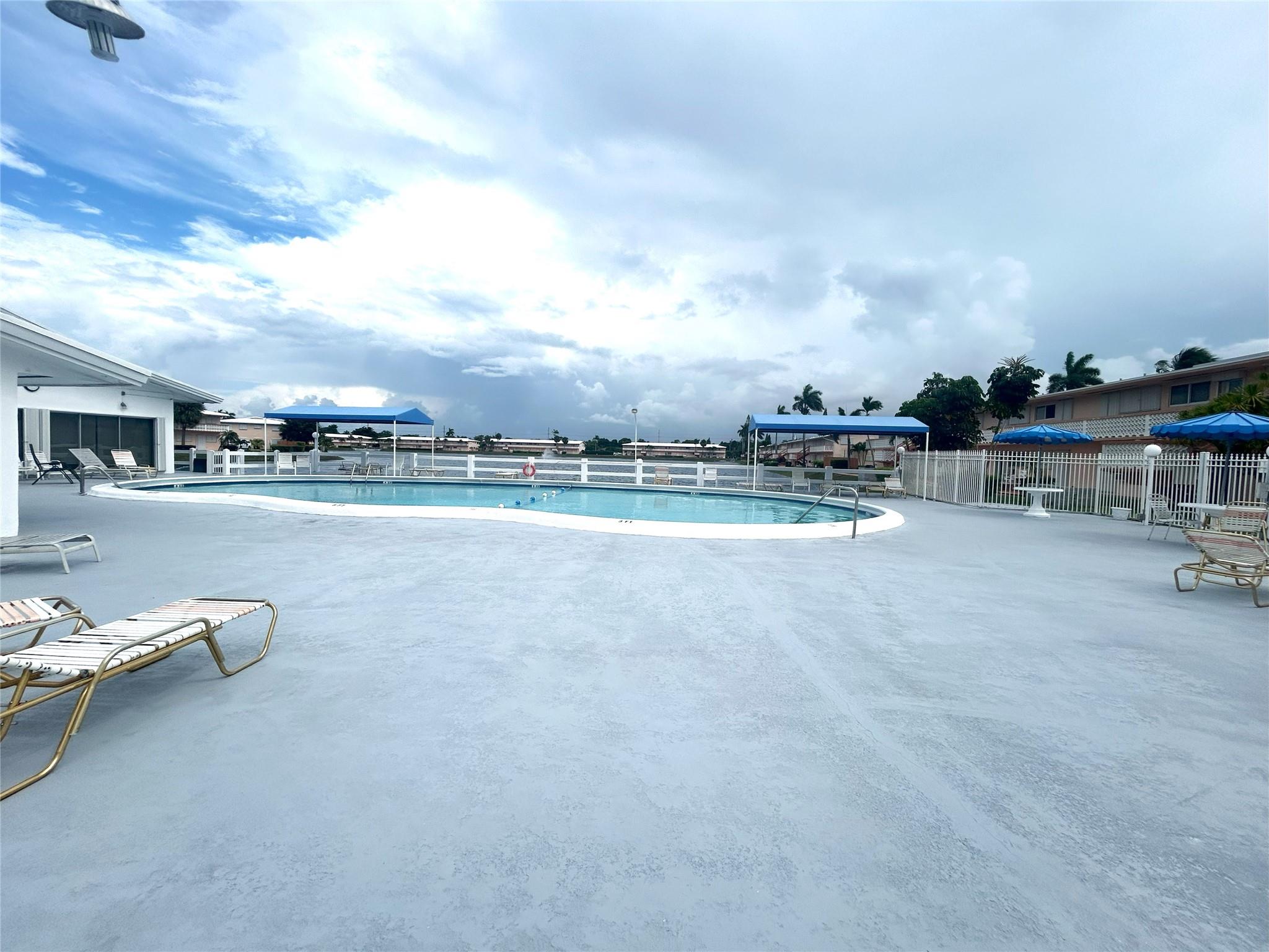 Homes for sale in Hallandale Beach, FL | 900 Sw 10th Ter #S20, Hallandale Beach, FL 33009 | MLS# F10531389