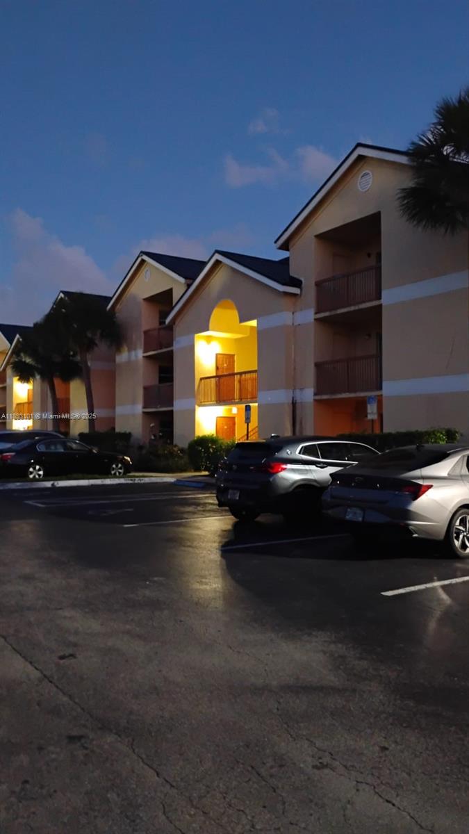 South Palm Place Condo