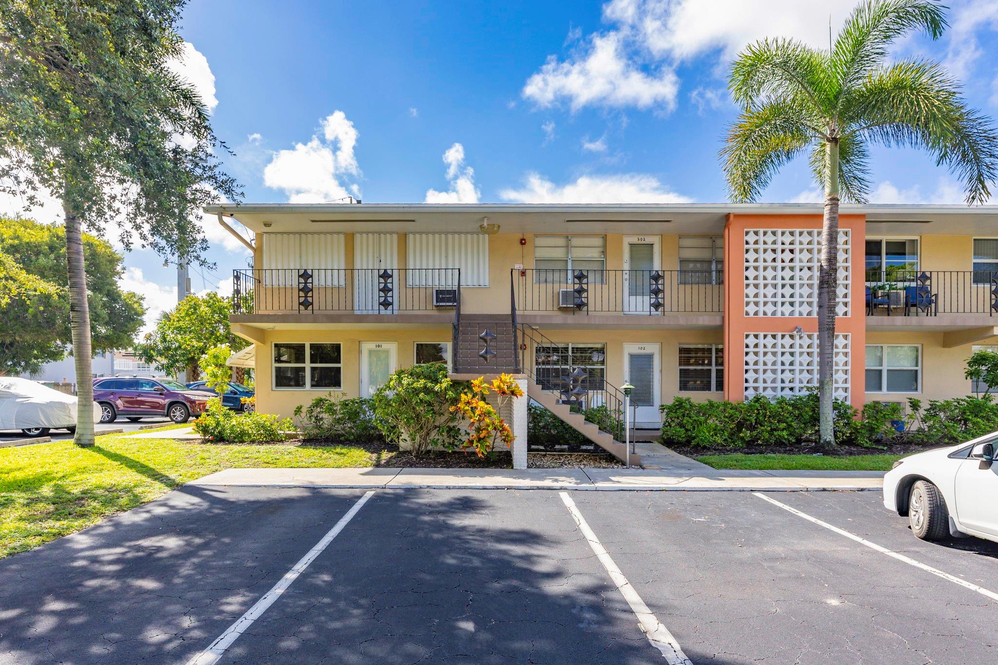 Homes for sale in Fort Lauderdale, FL | 2160 Ne 56Th Ct #102, Fort Lauderdale, FL 33308 | MLS# F10530289