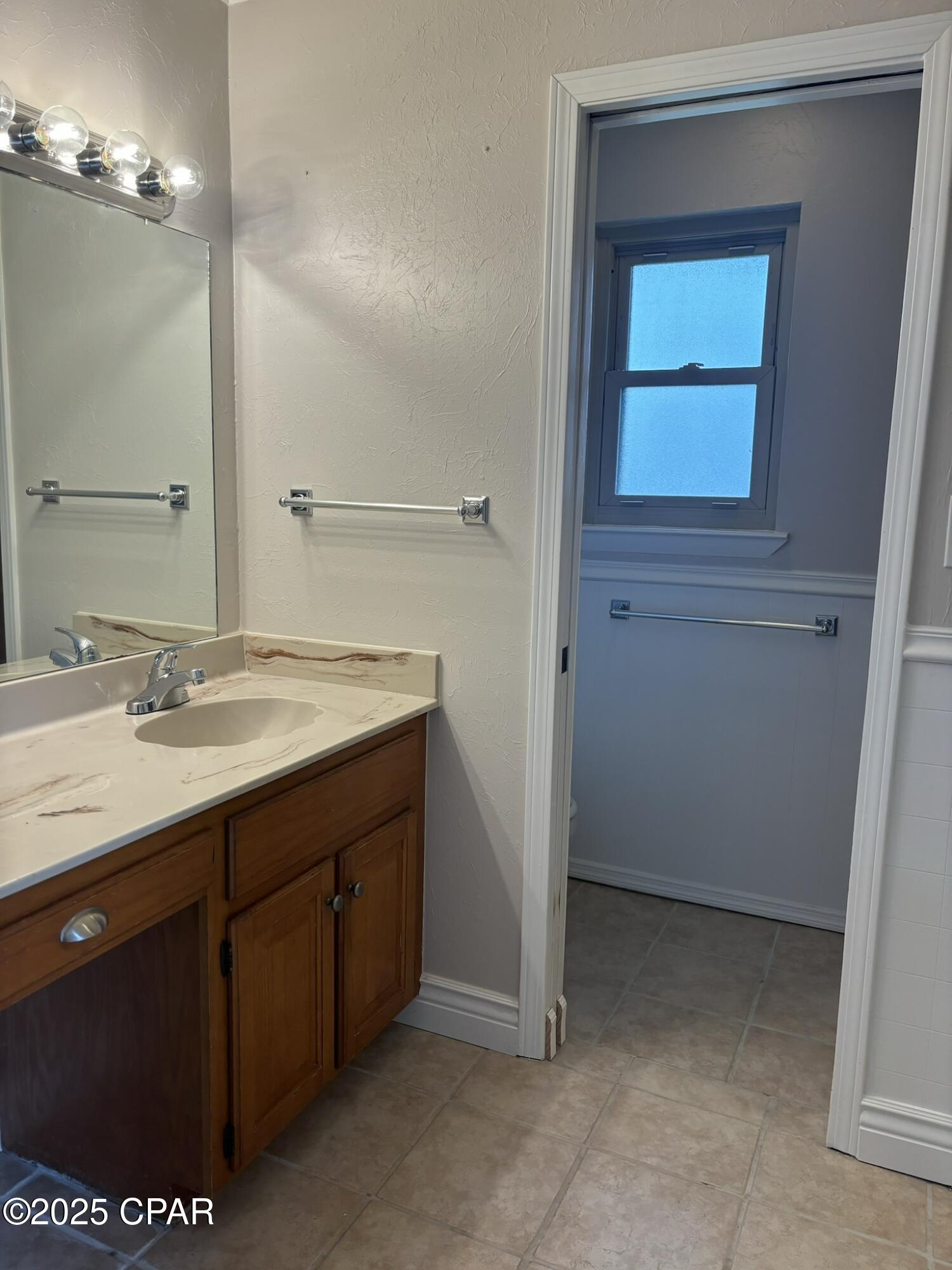 Image 10 For 1520 Belmont Boulevard