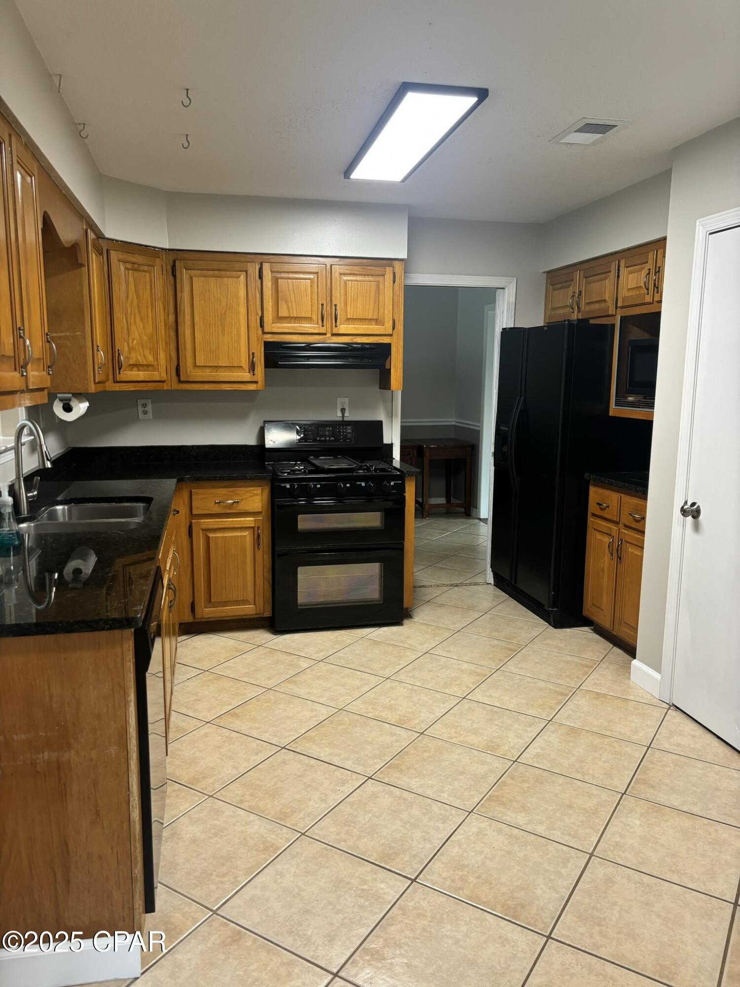 Image 4 For 1520 Belmont Boulevard