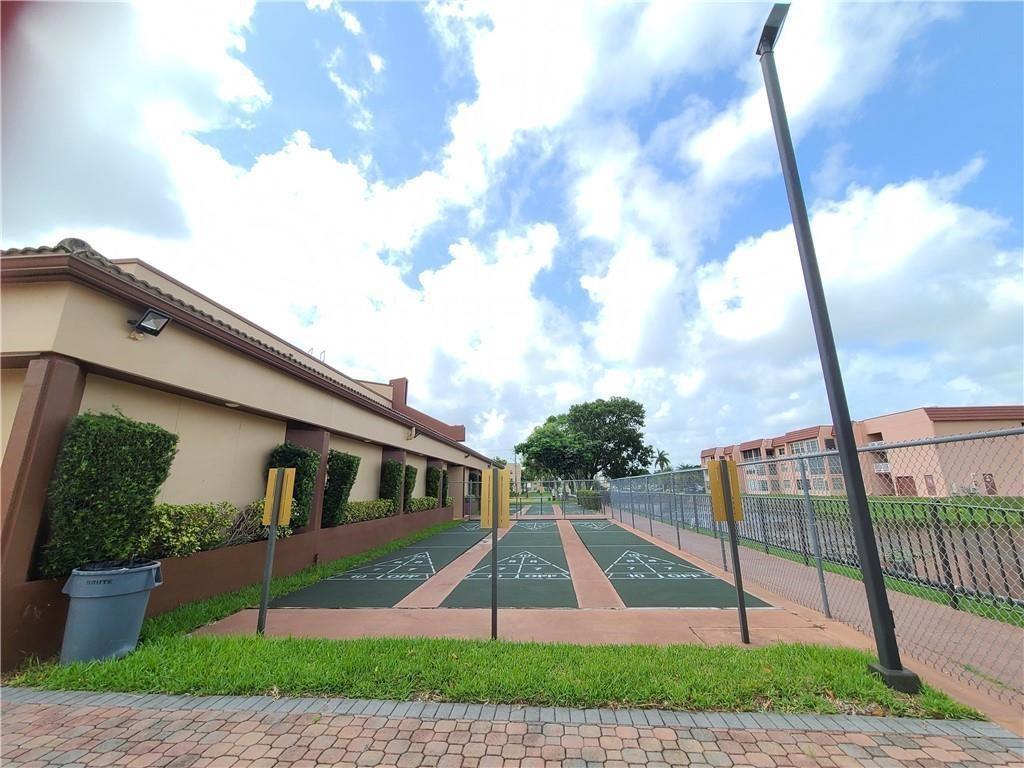 Homes for sale in Fort Lauderdale, FL | 3071 Sunrise Lks Dr #112, Fort Lauderdale, FL 33322 | MLS# F10531406