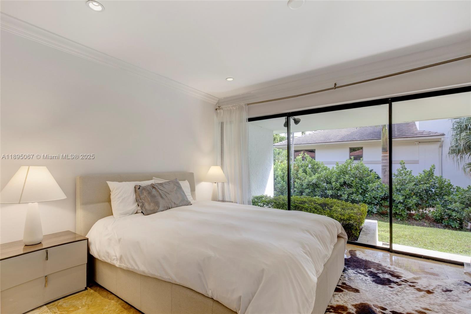 8118 Los Pinos Blvd, Coral Gables FL 33143