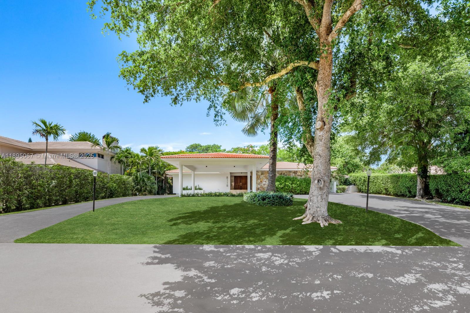 8118 Los Pinos Blvd, Coral Gables FL 33143