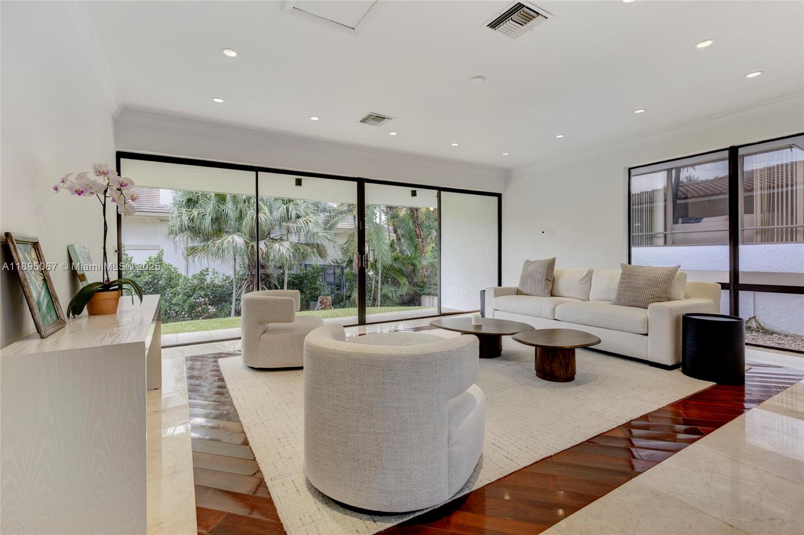 8118 Los Pinos Blvd, Coral Gables FL 33143
