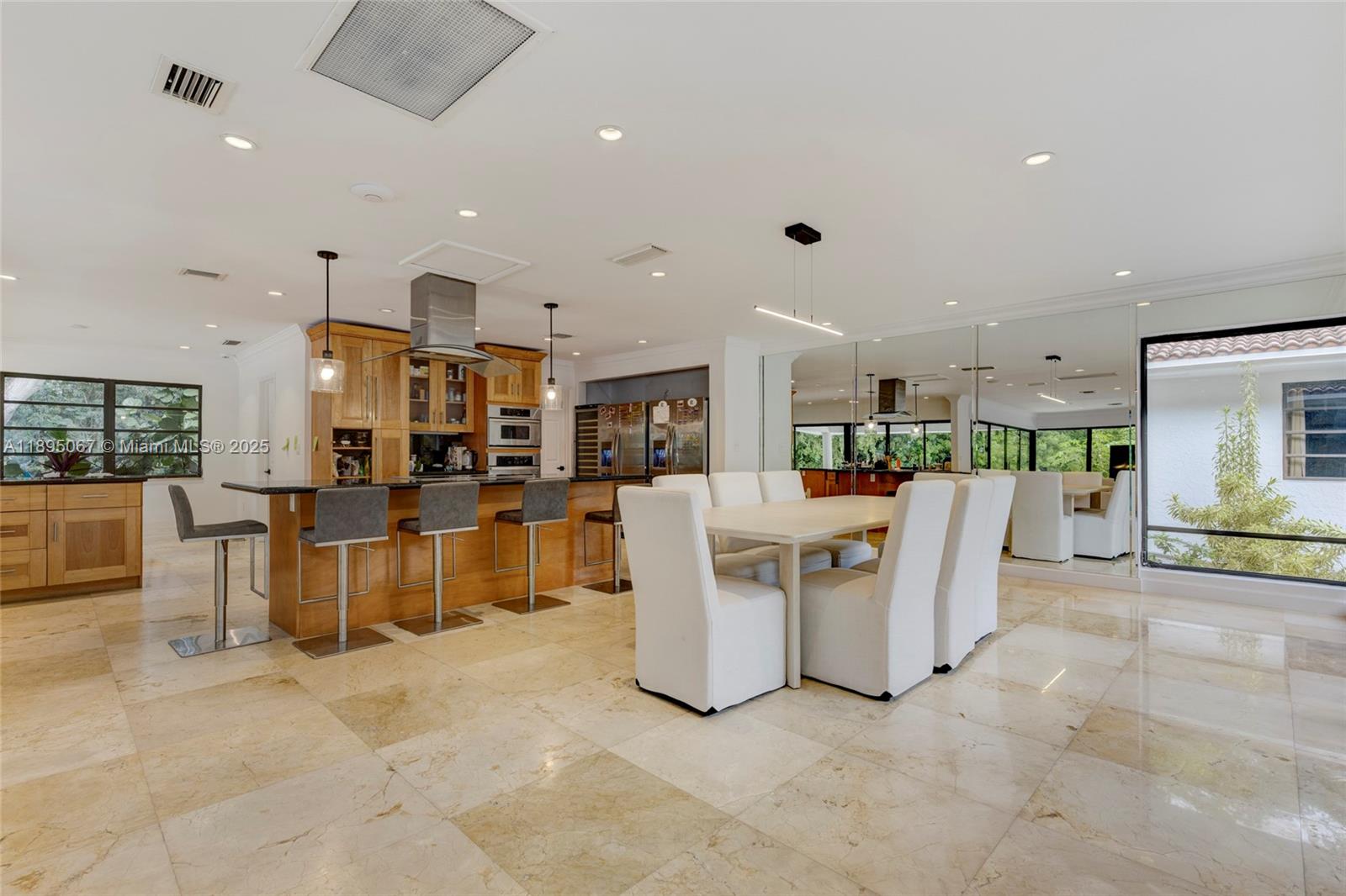 8118 Los Pinos Blvd, Coral Gables FL 33143