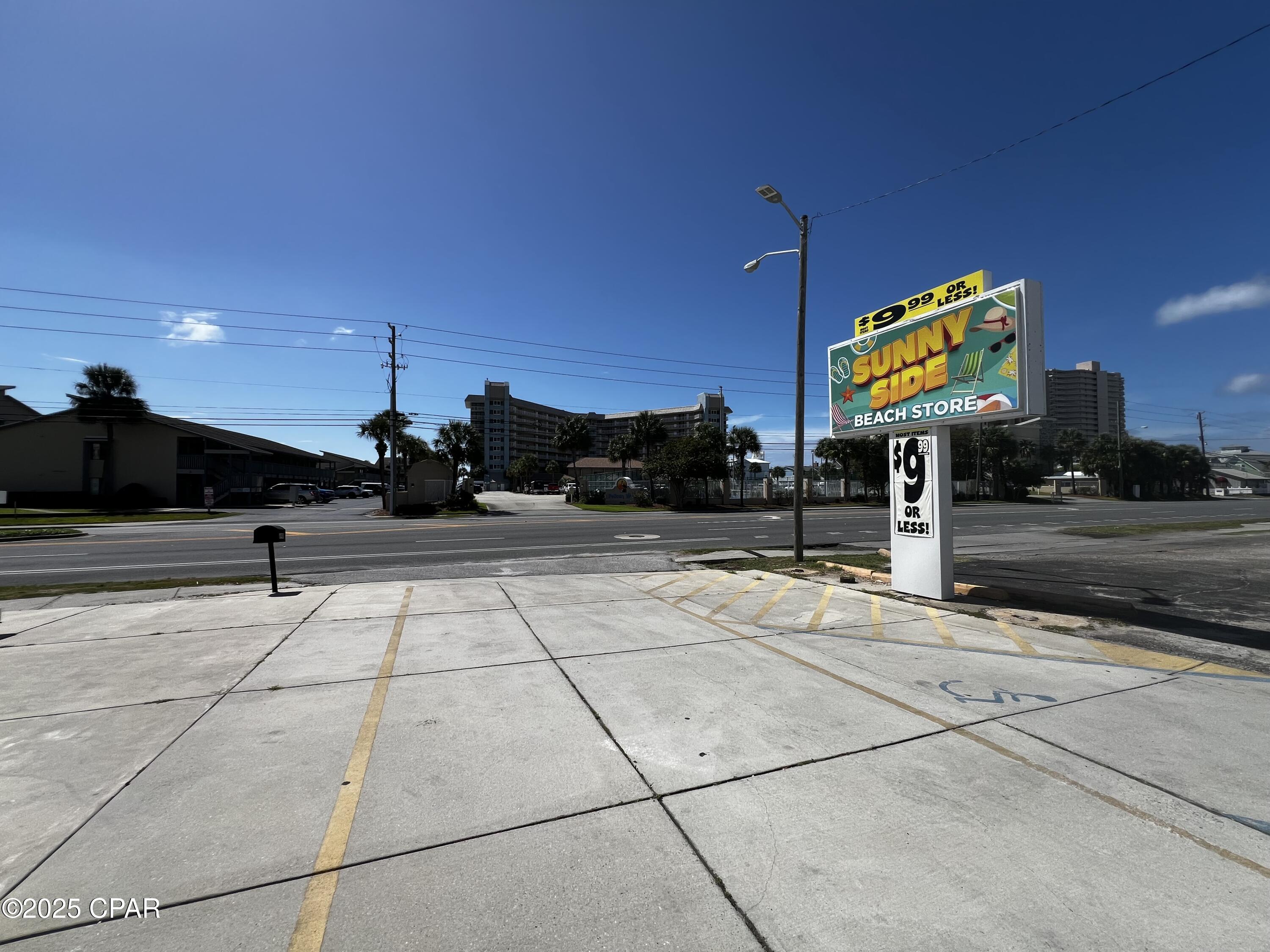 Image 17 For 6908 Thomas Drive