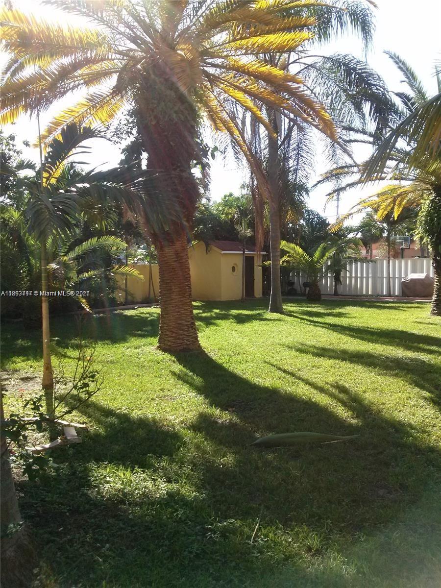 St James Park West Add