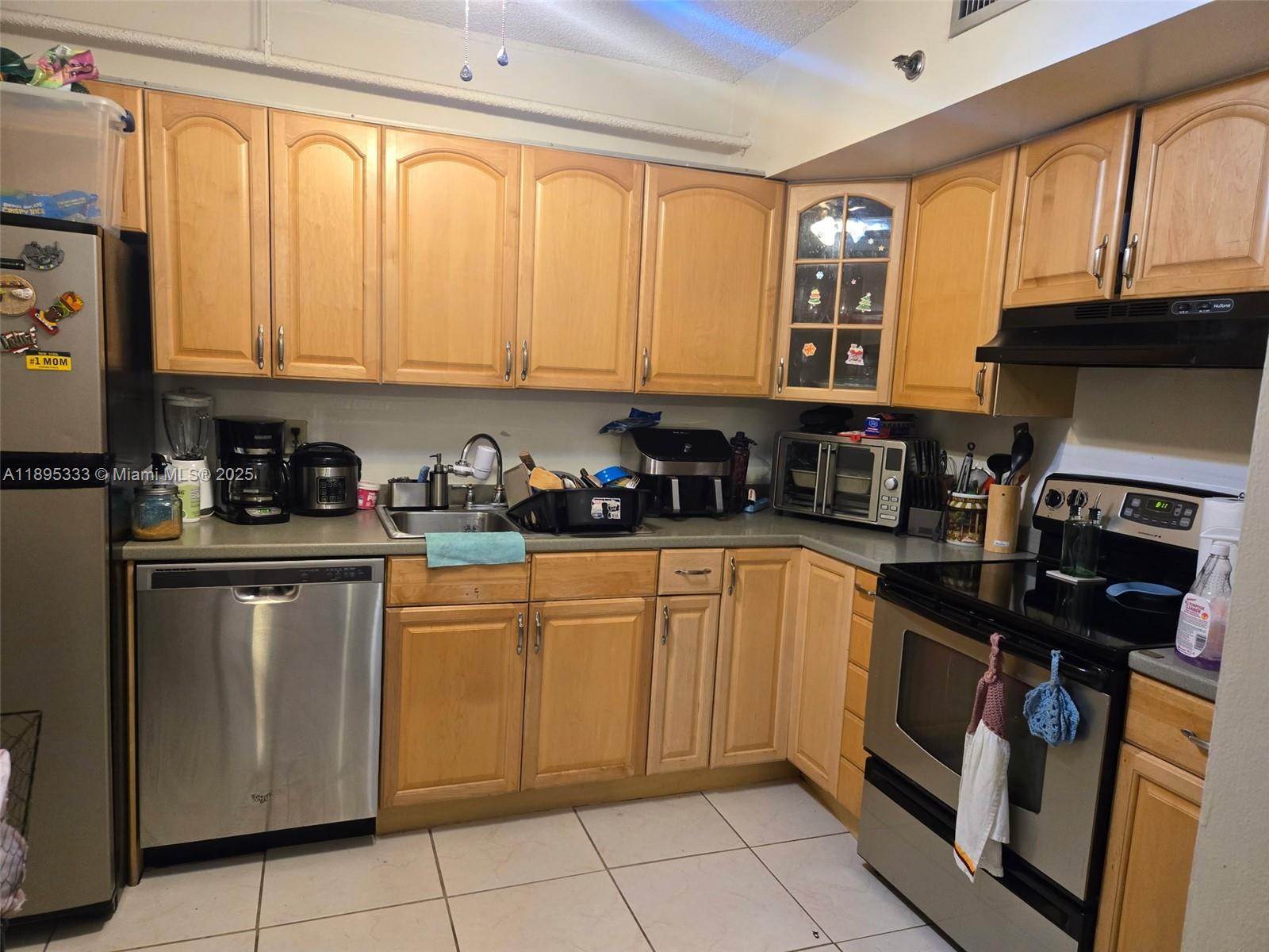 Hillcrest East No 19 Cond