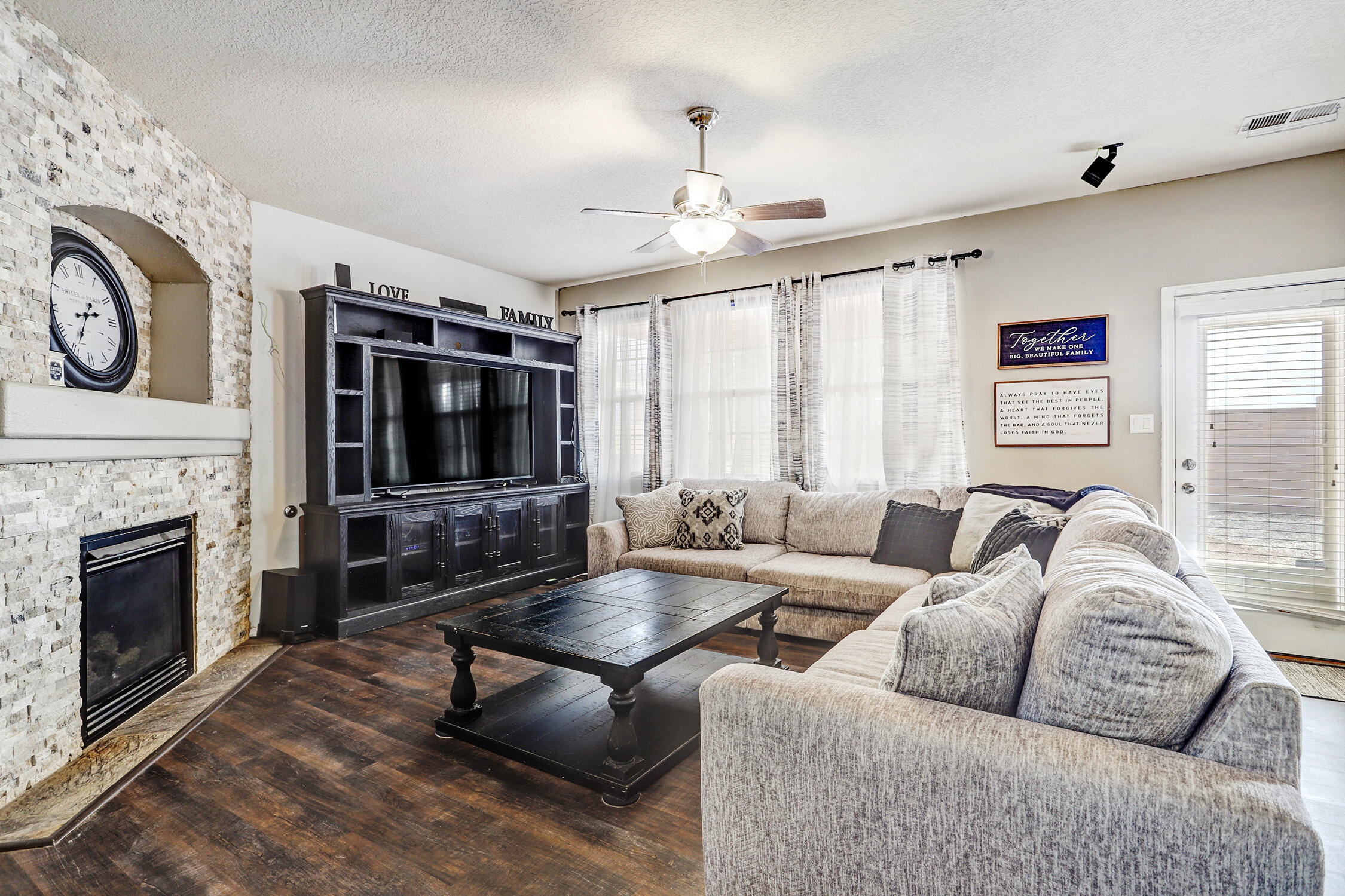 Homes for sale in Rio Rancho, NM | 3746 Buckskin Loop Ne, Rio Rancho, NM 87144 | MLS# 1092874