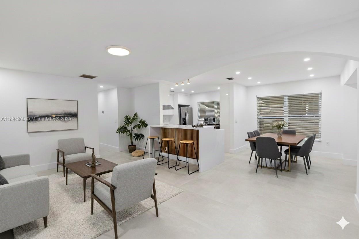 Lauderdale West Condo No