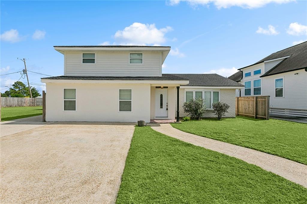 Homes for sale in Arabi, LA | 1107 Perrin Dr, Arabi, LA 70032 | MLS# 2526256
