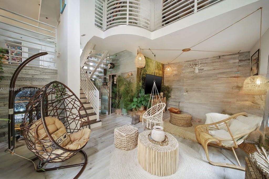 listing main picture