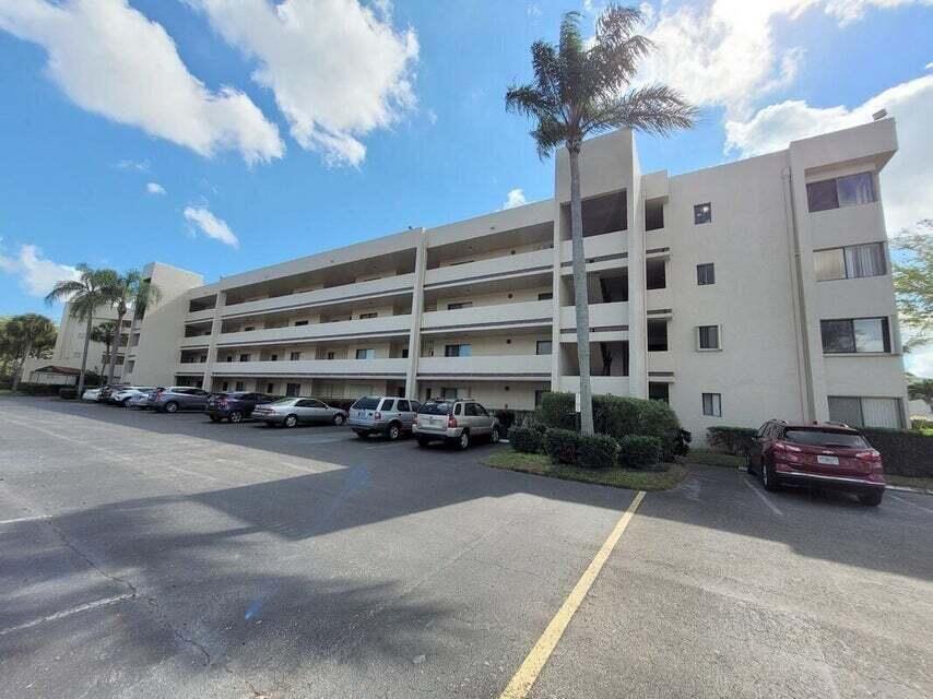 Poinciana Lakes Condo