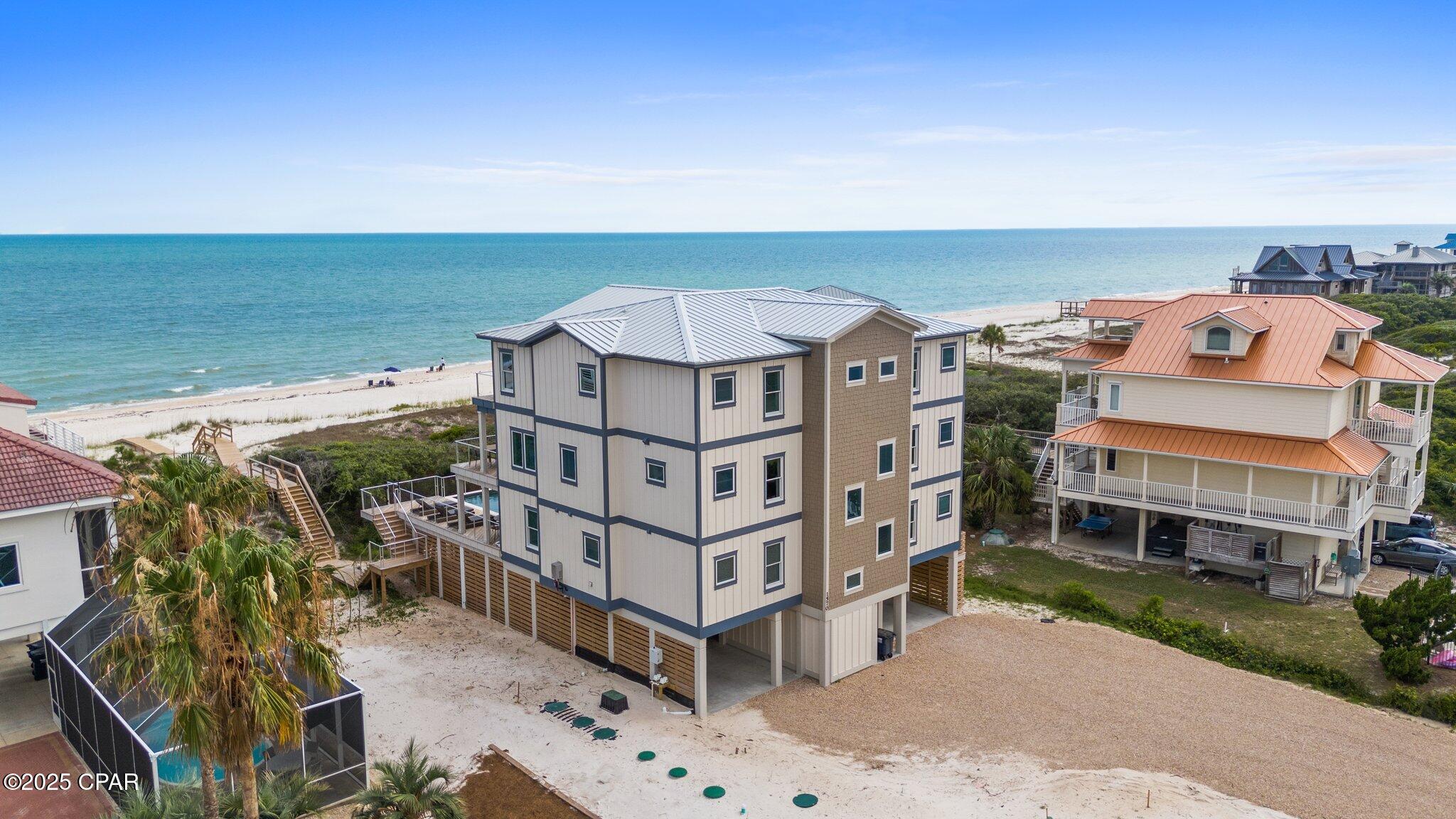 Listing photo id 102 for 1570 Gulf Beach Drive
