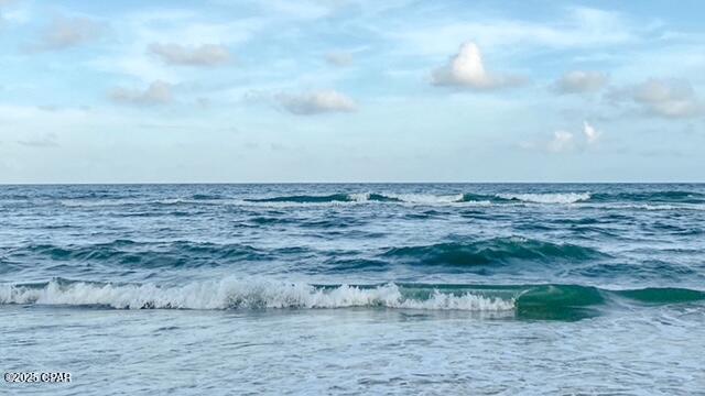 Listing photo id 107 for 1570 Gulf Beach Drive