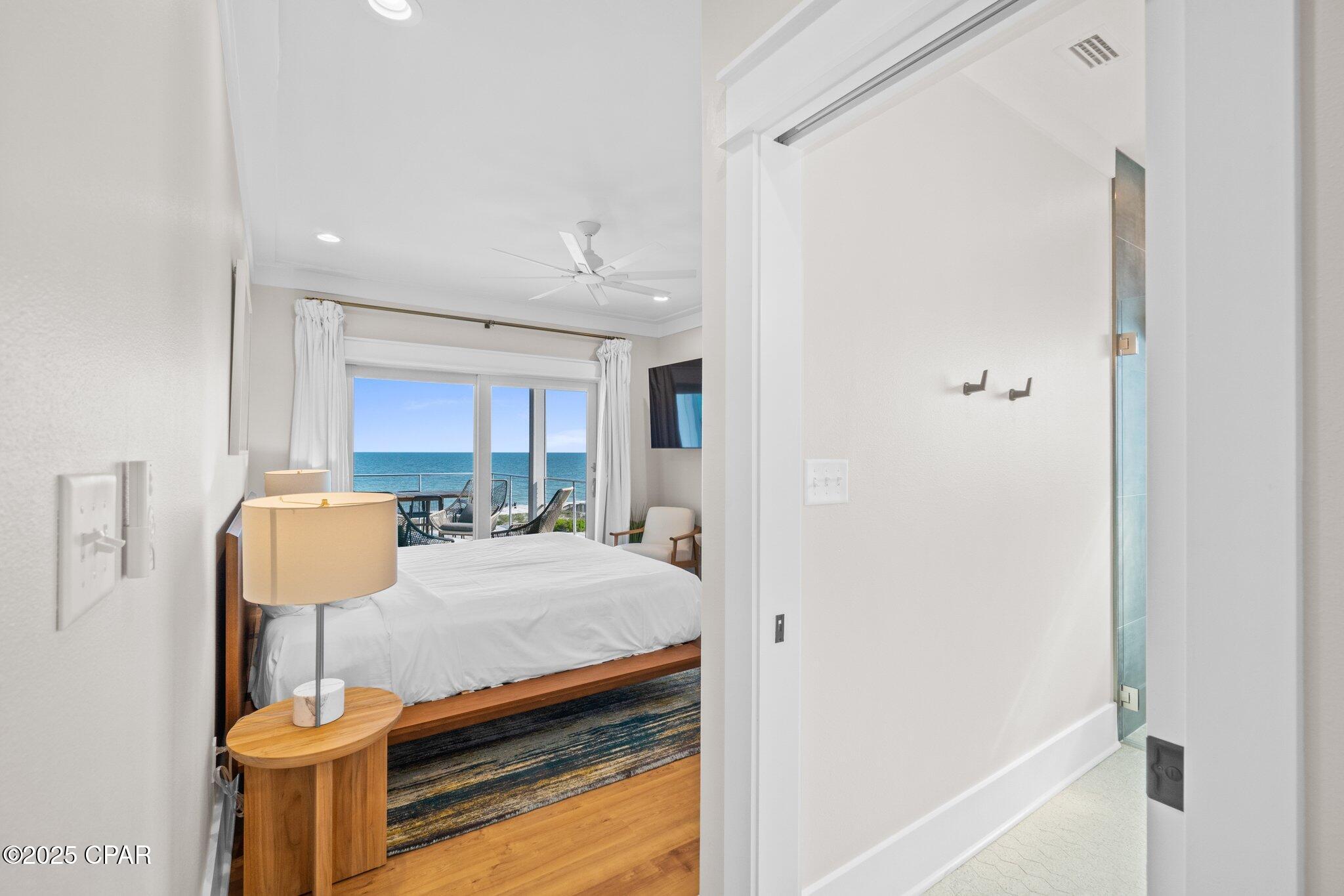 Listing photo id 14 for 1570 Gulf Beach Drive