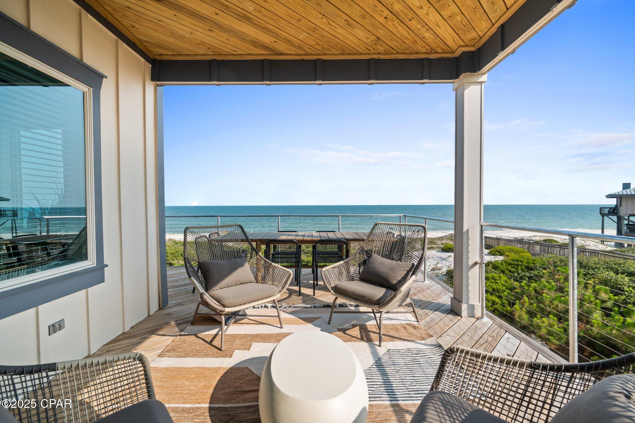 Listing photo id 18 for 1570 Gulf Beach Drive
