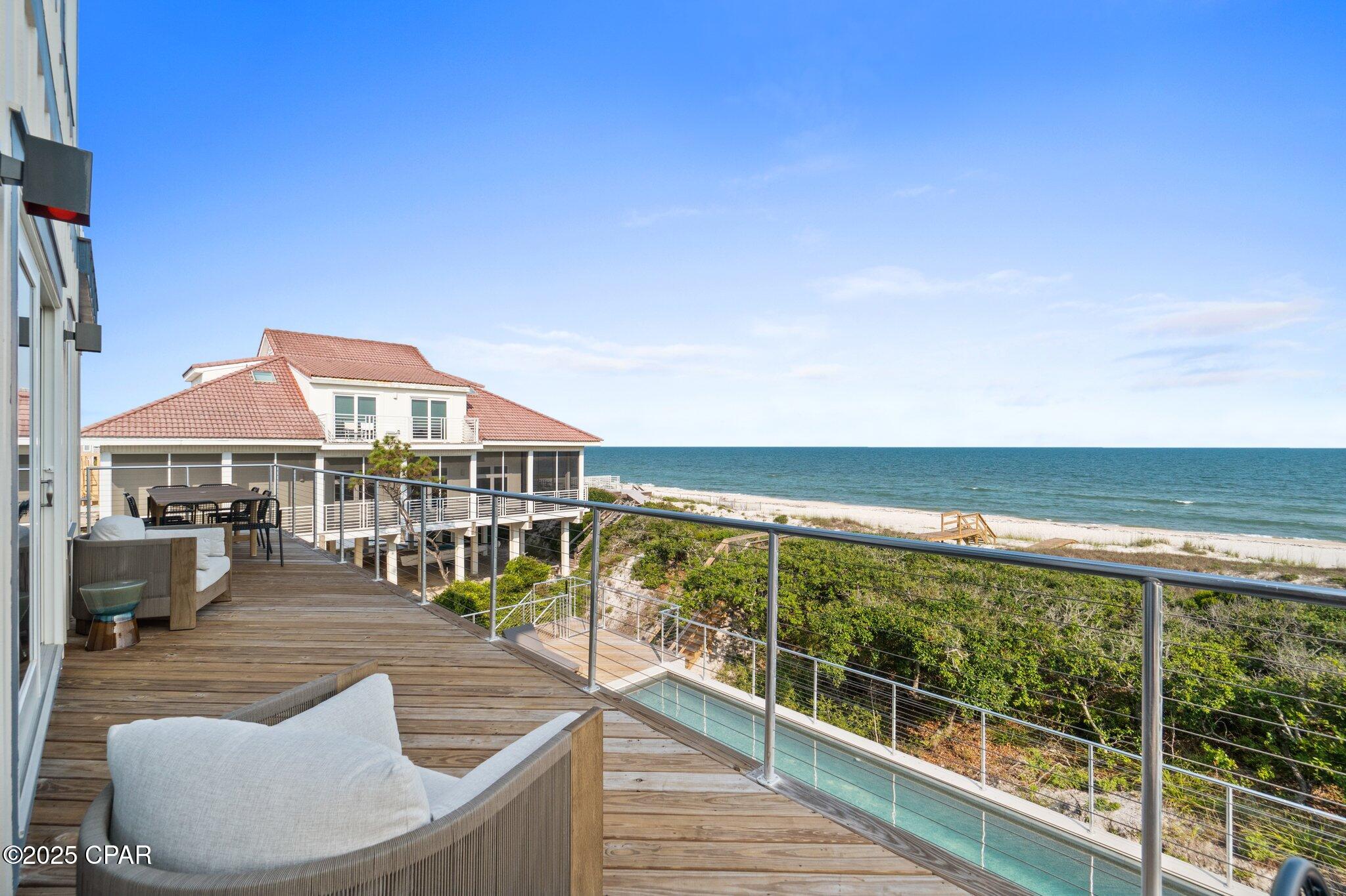 Listing photo id 21 for 1570 Gulf Beach Drive