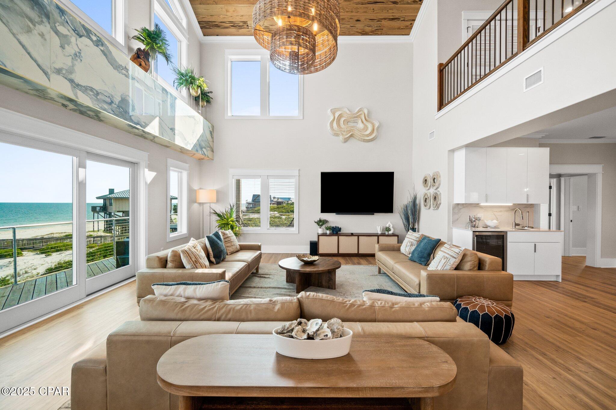 Listing photo id 28 for 1570 Gulf Beach Drive