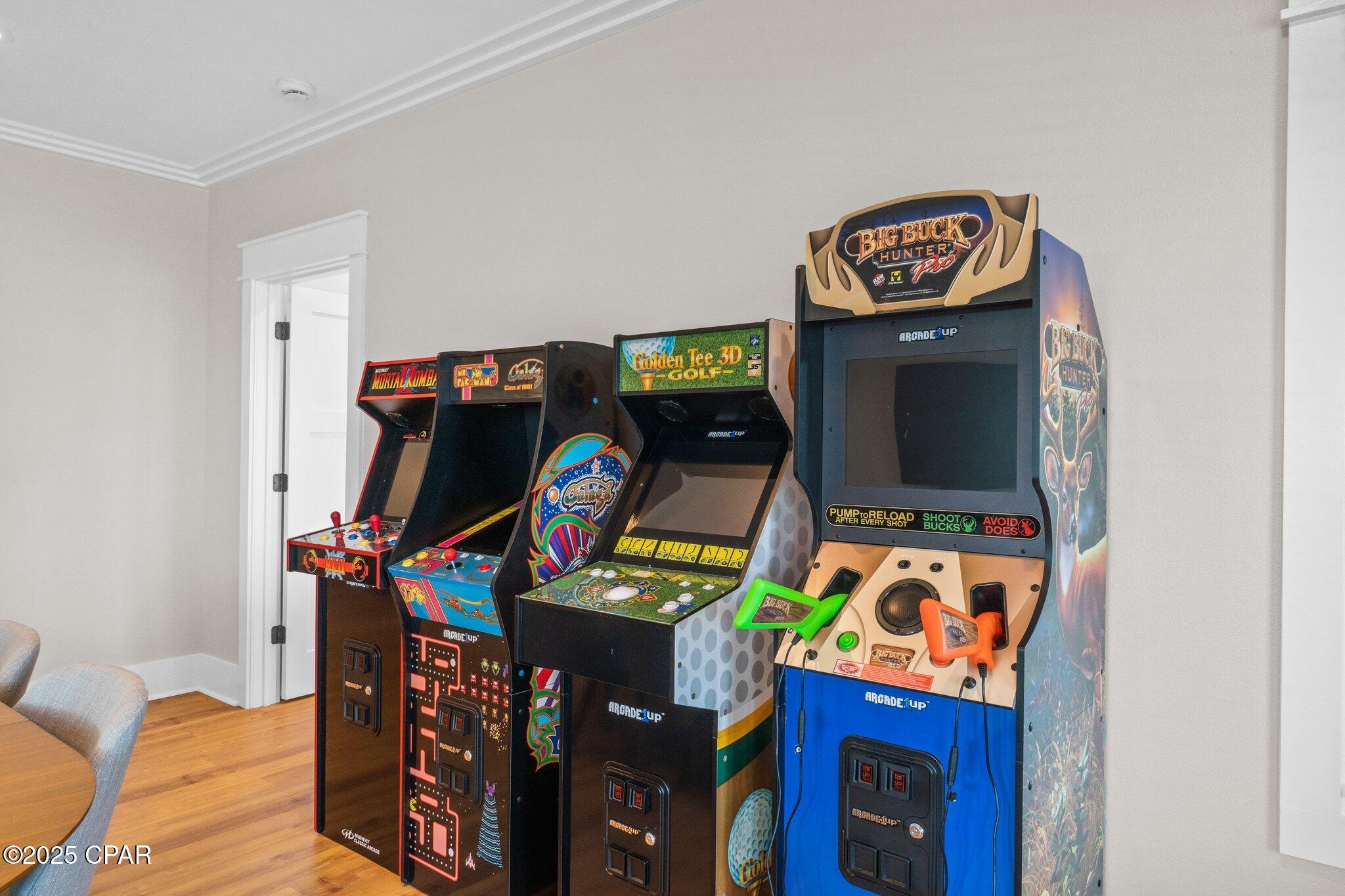 Listing photo id 35 for 1570 Gulf Beach Drive