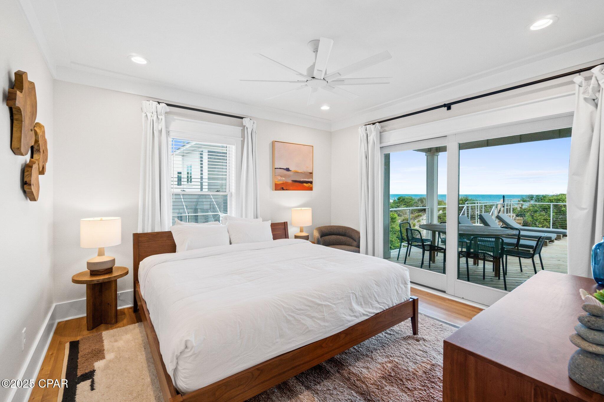 Listing photo id 37 for 1570 Gulf Beach Drive