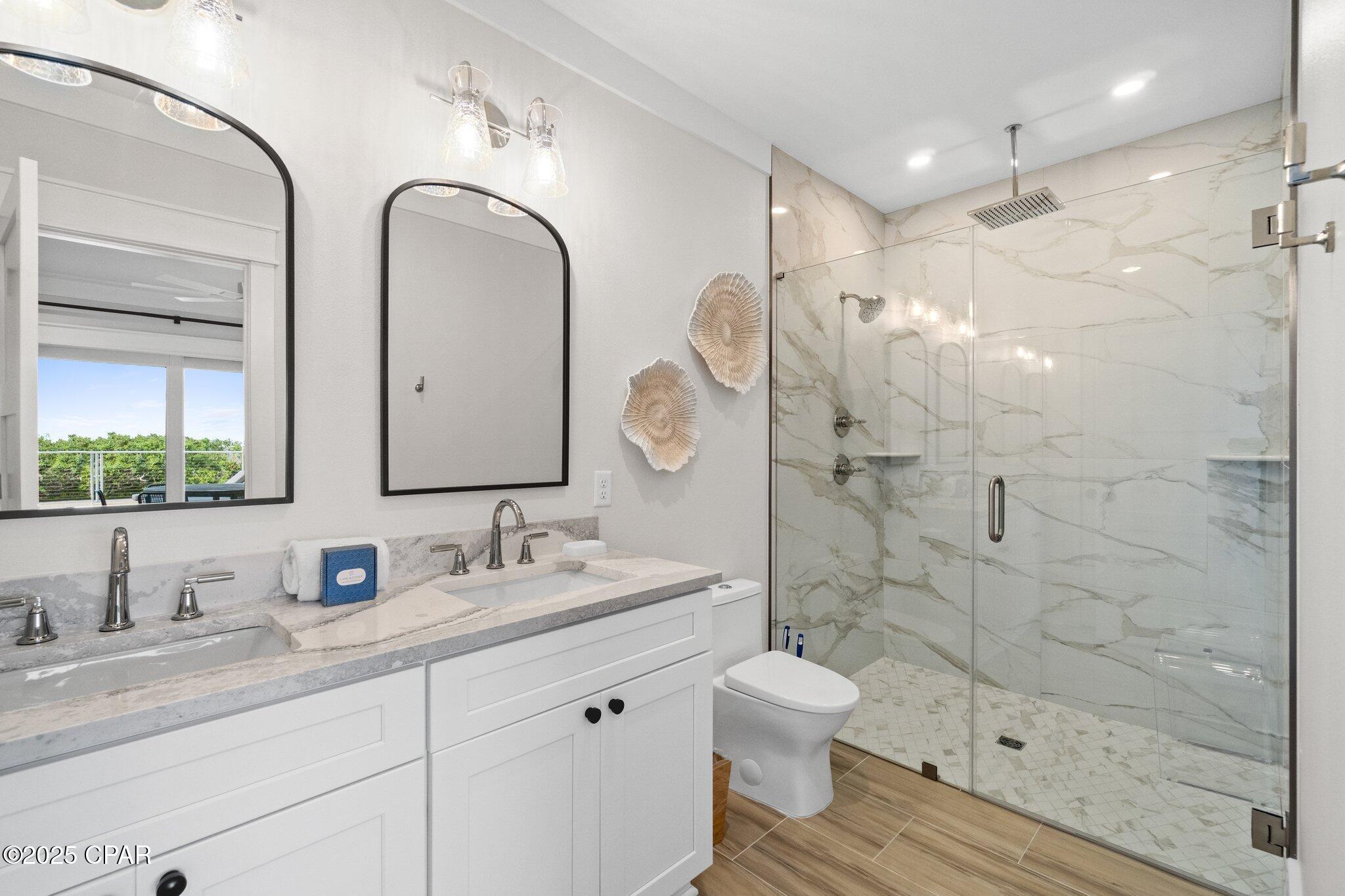 Listing photo id 39 for 1570 Gulf Beach Drive