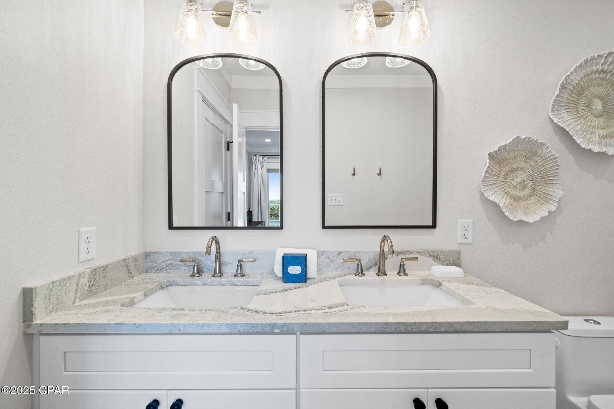 Listing photo id 40 for 1570 Gulf Beach Drive