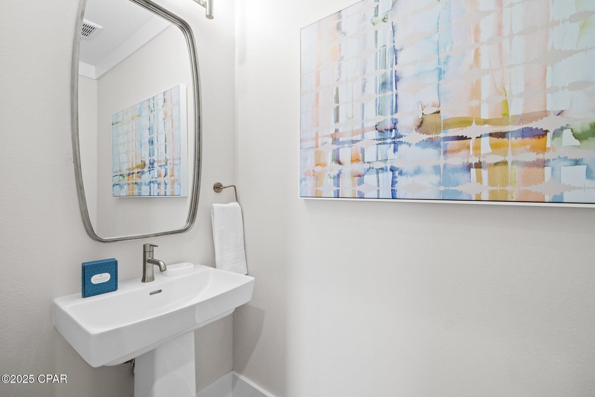 Listing photo id 42 for 1570 Gulf Beach Drive