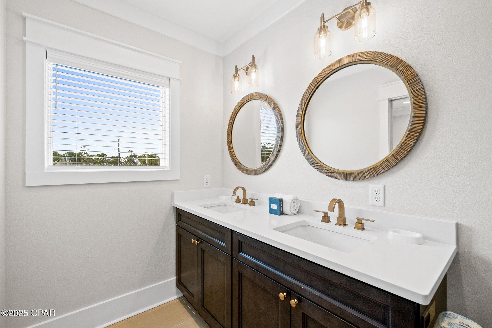 Listing photo id 46 for 1570 Gulf Beach Drive